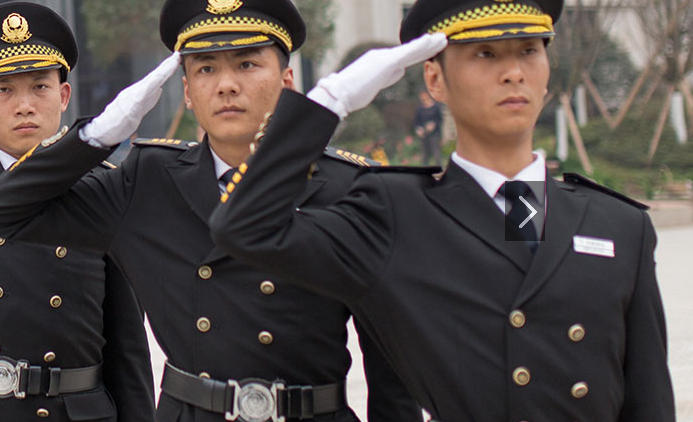 銀行保安如何應(yīng)對(duì)突發(fā)安全事件？需與哪些團(tuán)隊(duì)協(xié)作？