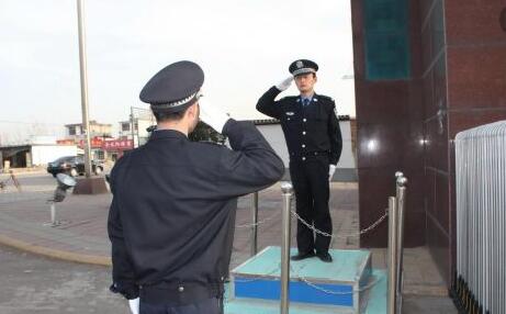 作為一名優(yōu)秀保安人名，應(yīng)該有的精神面貌有哪些？