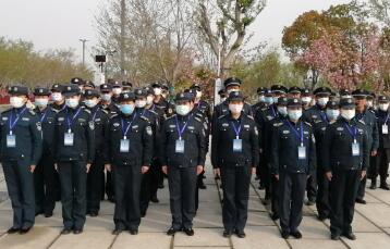 千萬(wàn)不要小瞧保安！?。。。?！